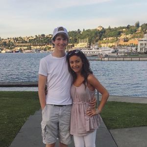 Meet your Posher, Alexis